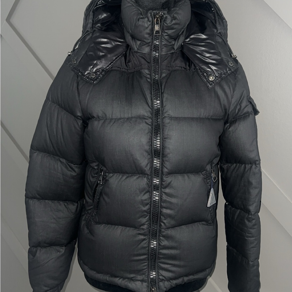 Women’s Black Puffer Jacket